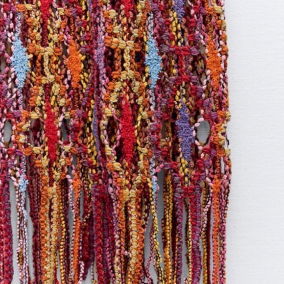 Gorgeous multicoloured crochet dress from Zara with fringe - Picture 12 of 16